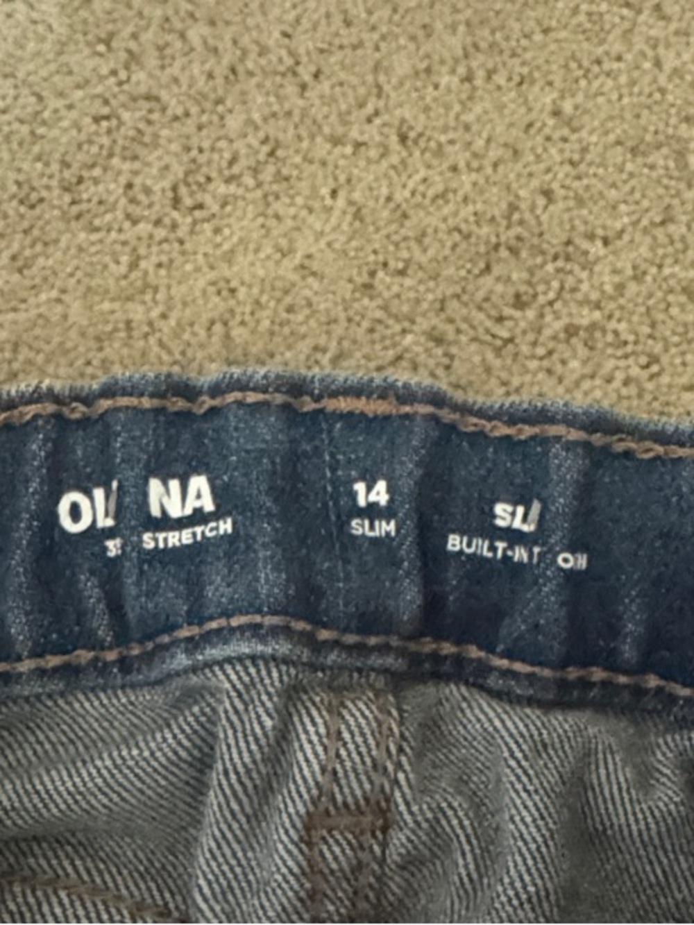 Old Navy Stretch Jeans in Medium Wash